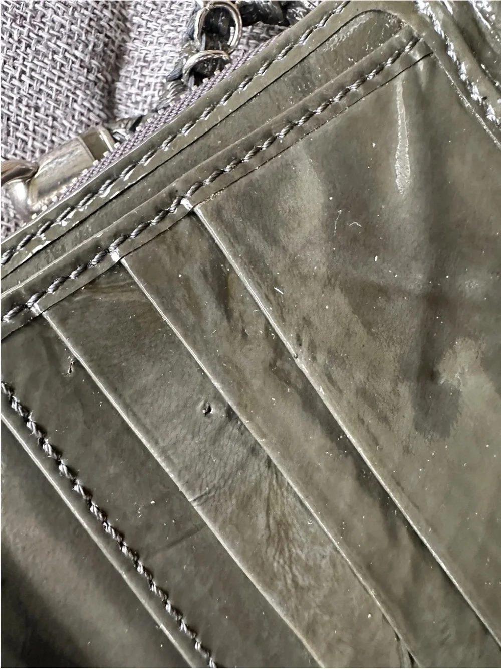 Chloé Olive Green Patent Leather Zip Around Wallet Authentic